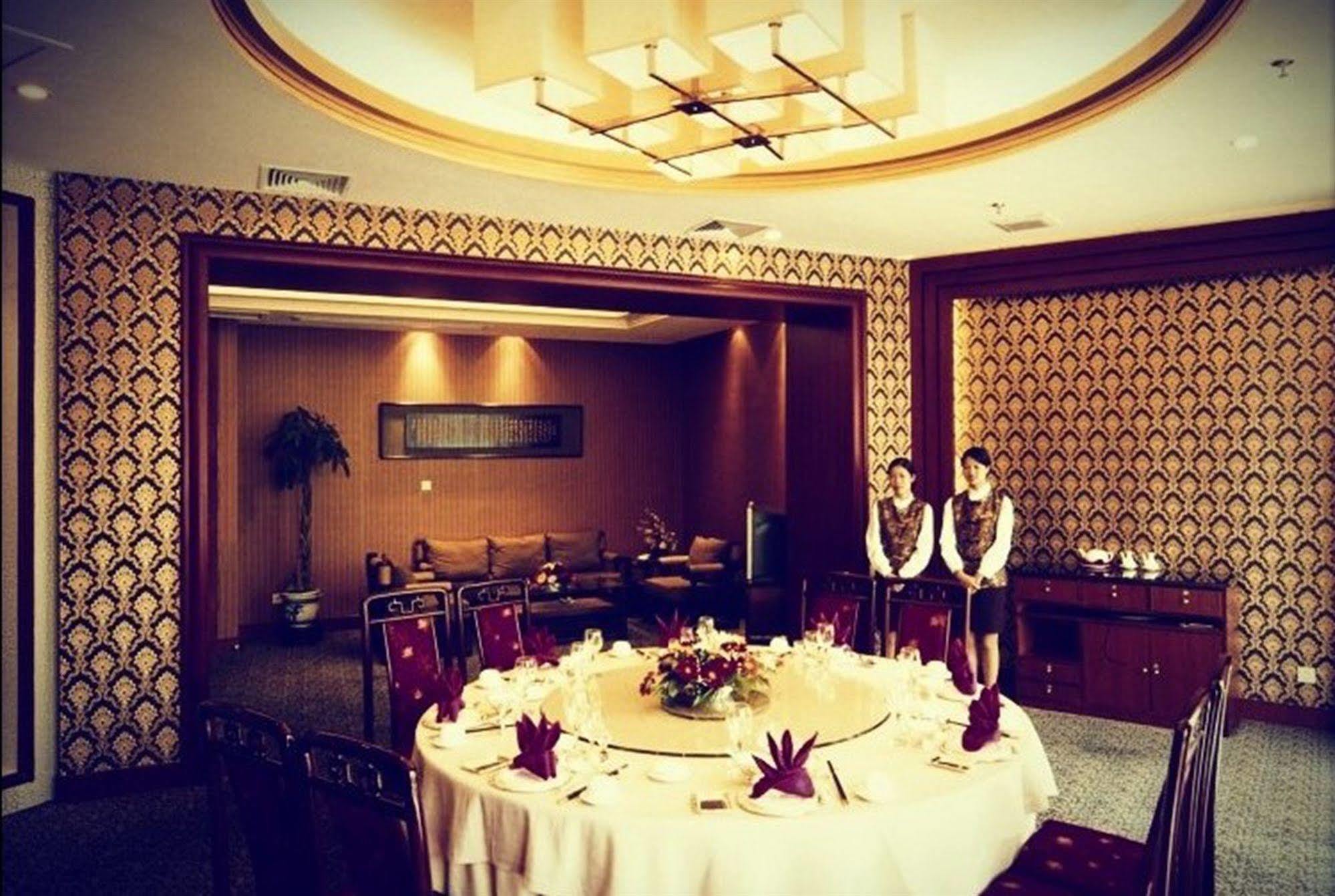 Yiwu Yi He Hotel Esterno foto