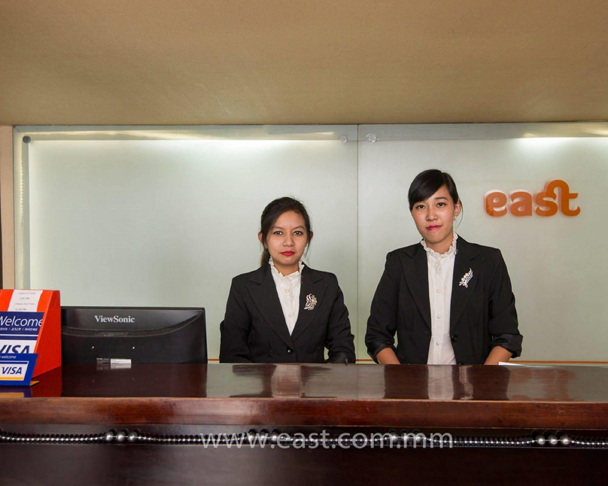 East Hotel Yangon Esterno foto