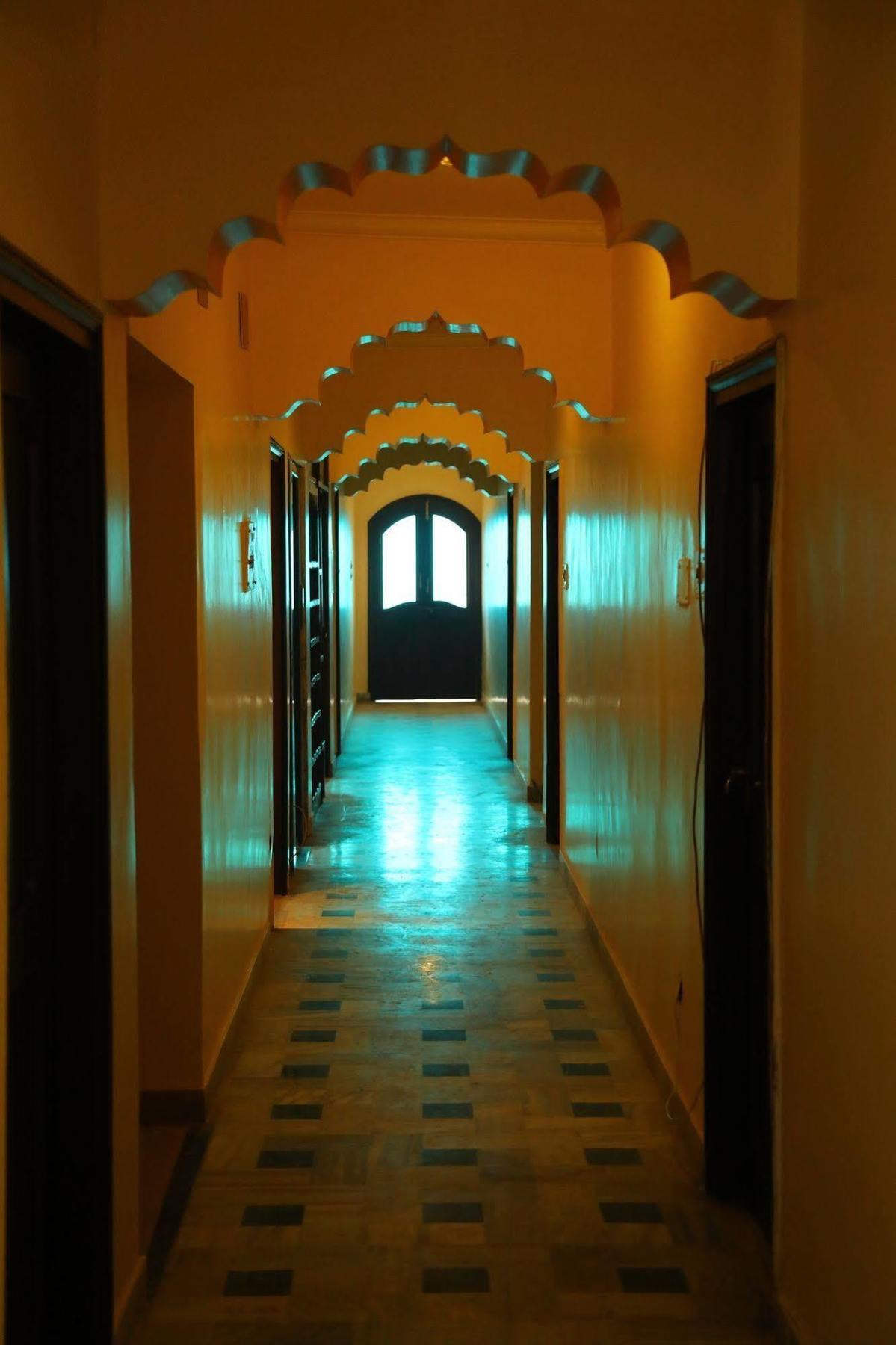 Fabhotel Prime Sarin Inn Heritage Varanasi Esterno foto
