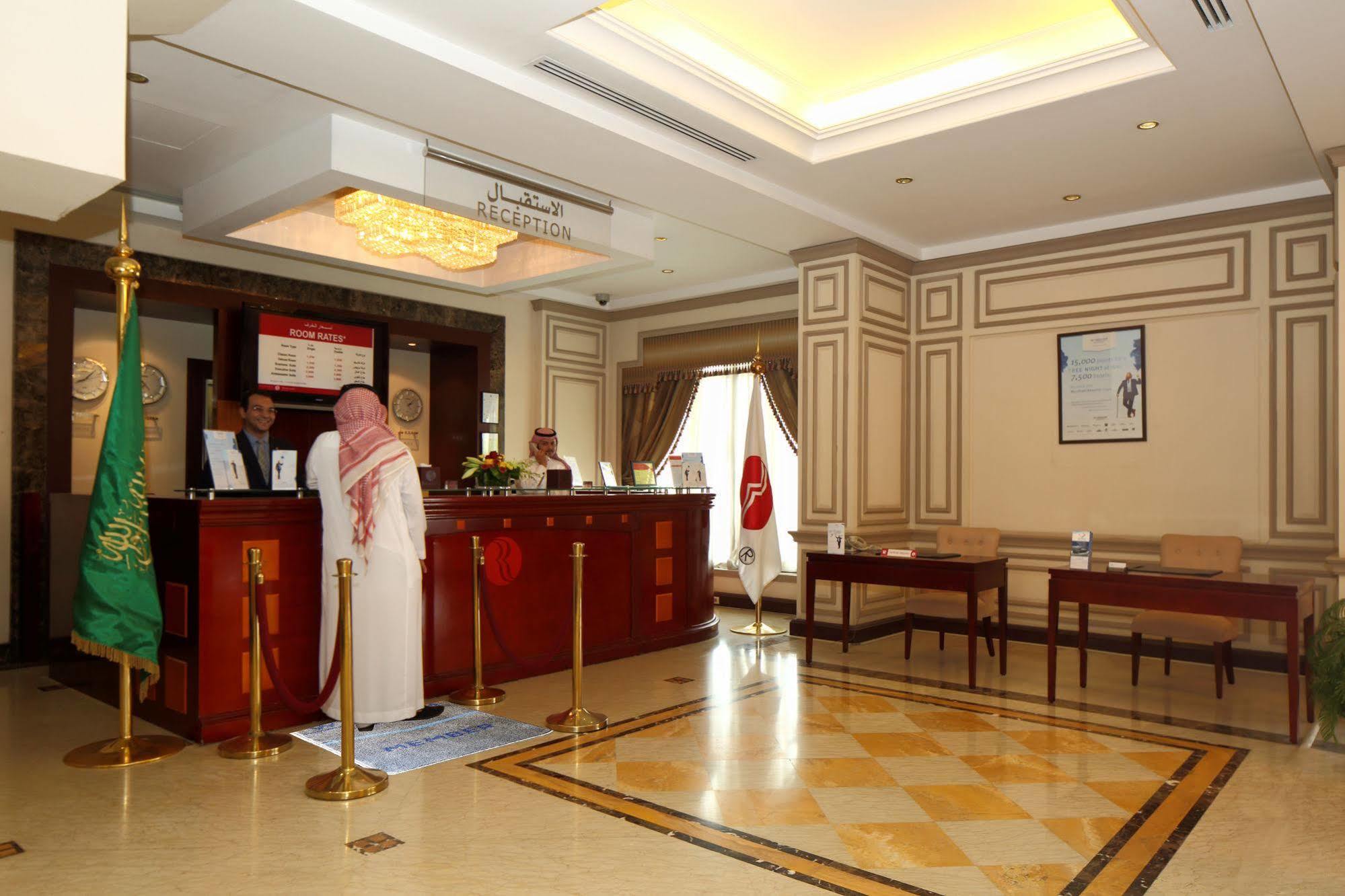Ramada By Wyndham Hotel Ar Riyad Esterno foto