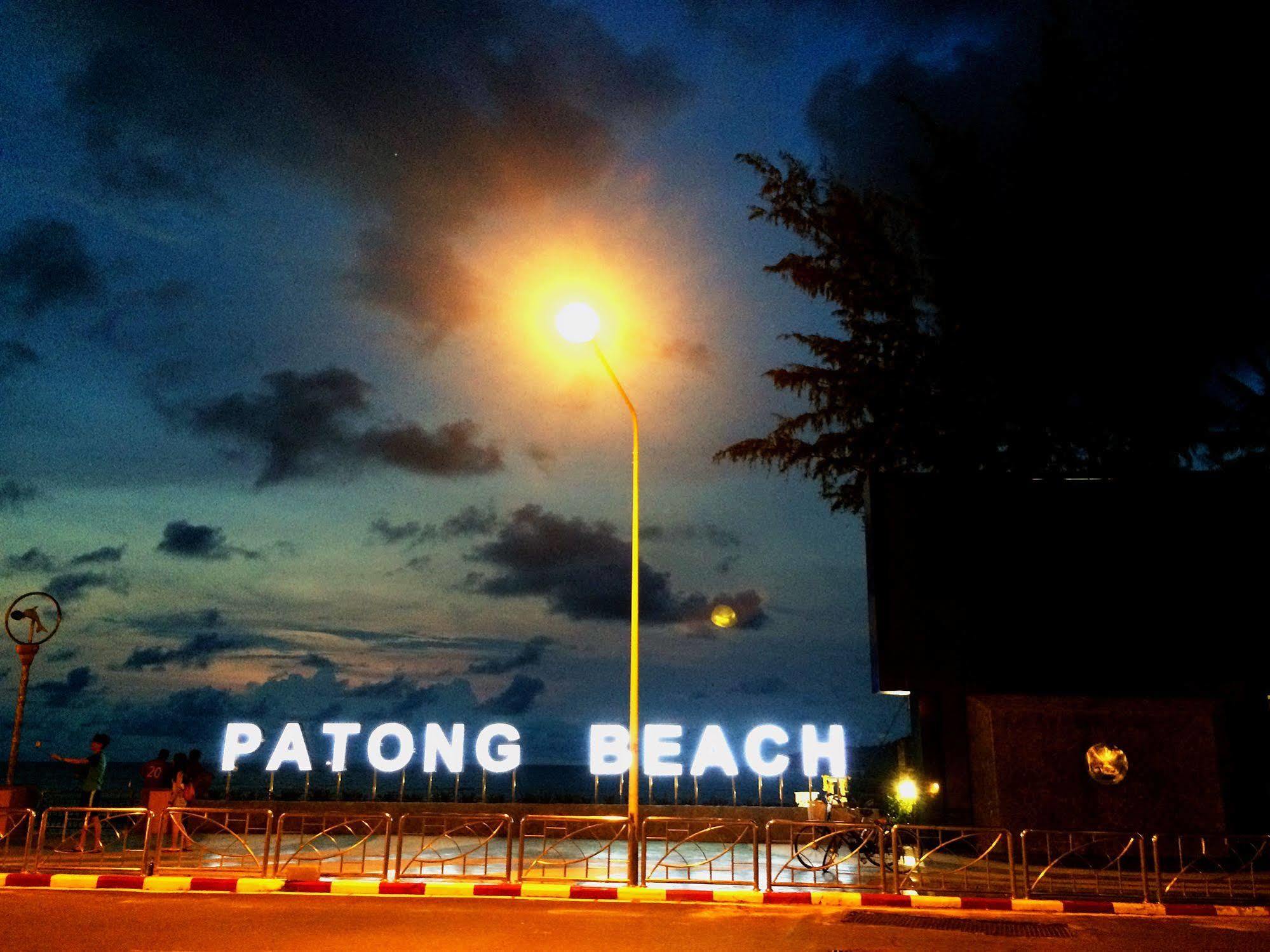 Goldsea Beach Patong Esterno foto