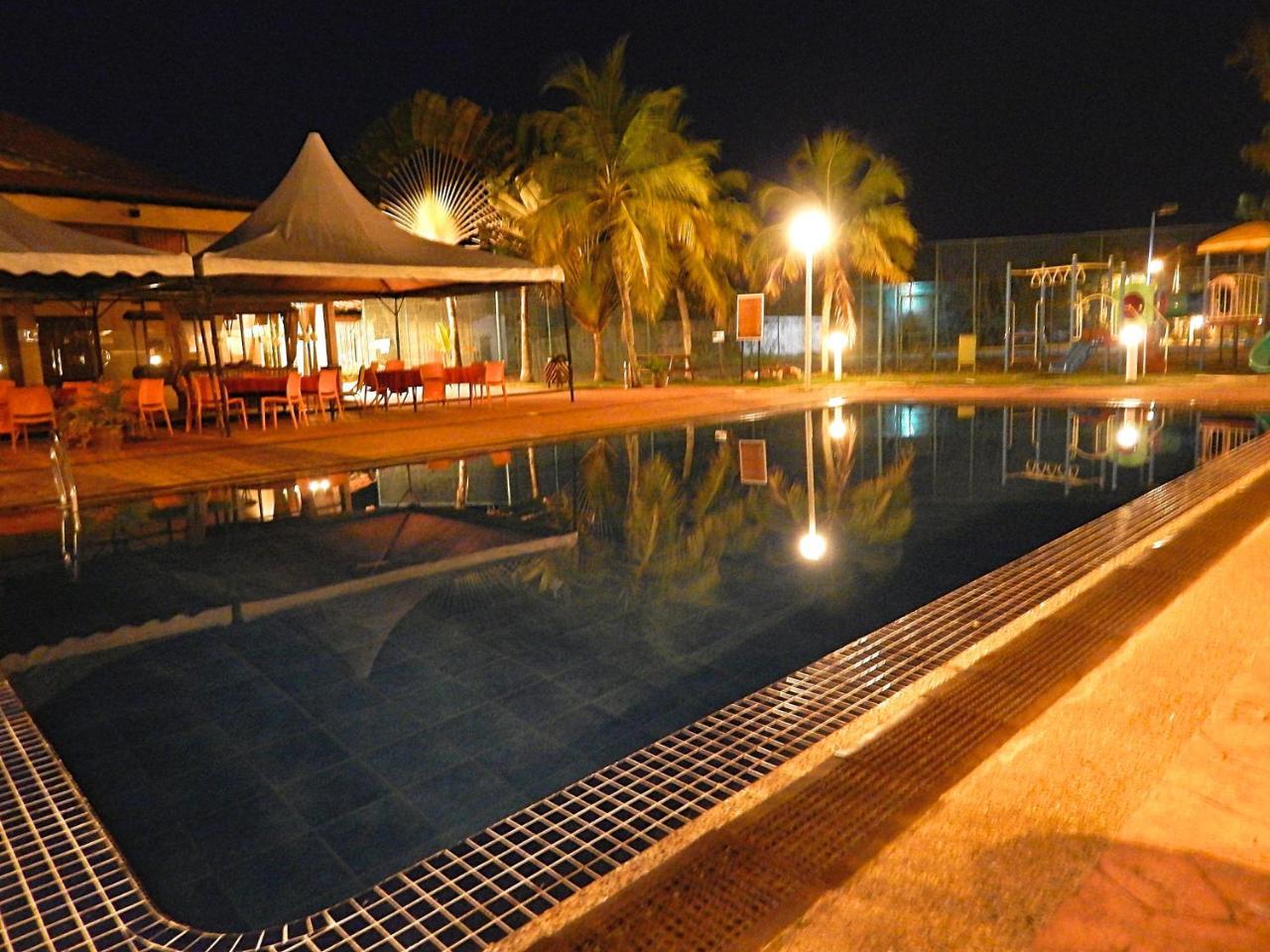 Rumbia Resort Villa Paka Esterno foto