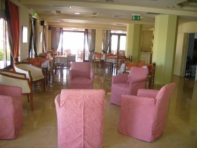 Tzevenos Hotel Apts Corfu  Esterno foto