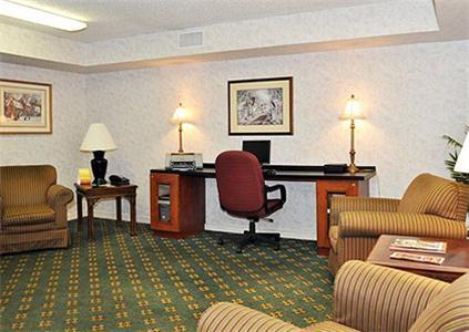Quality Inn & Suites Williamsburg Esterno foto