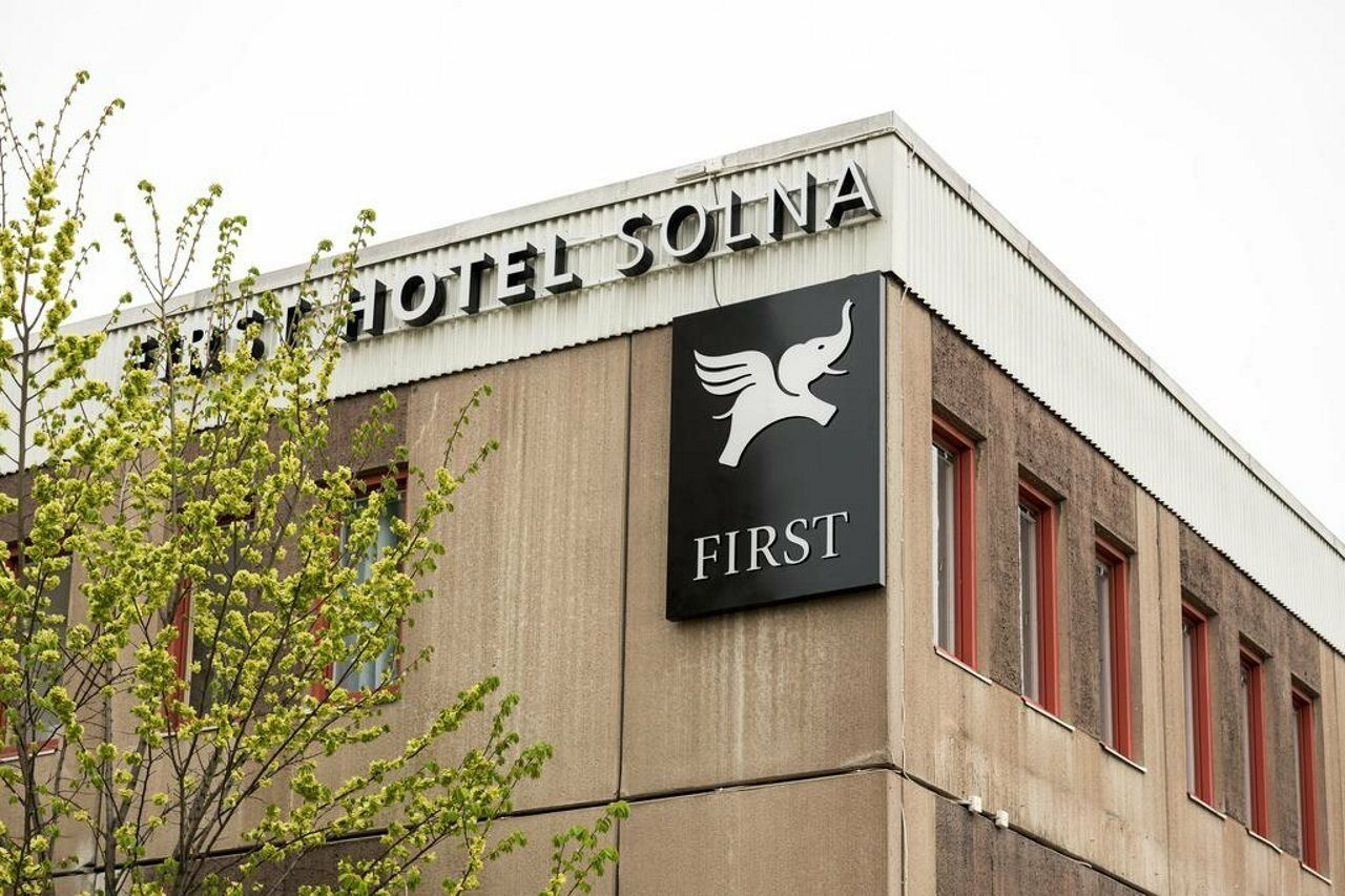 First Hotel Solna Esterno foto