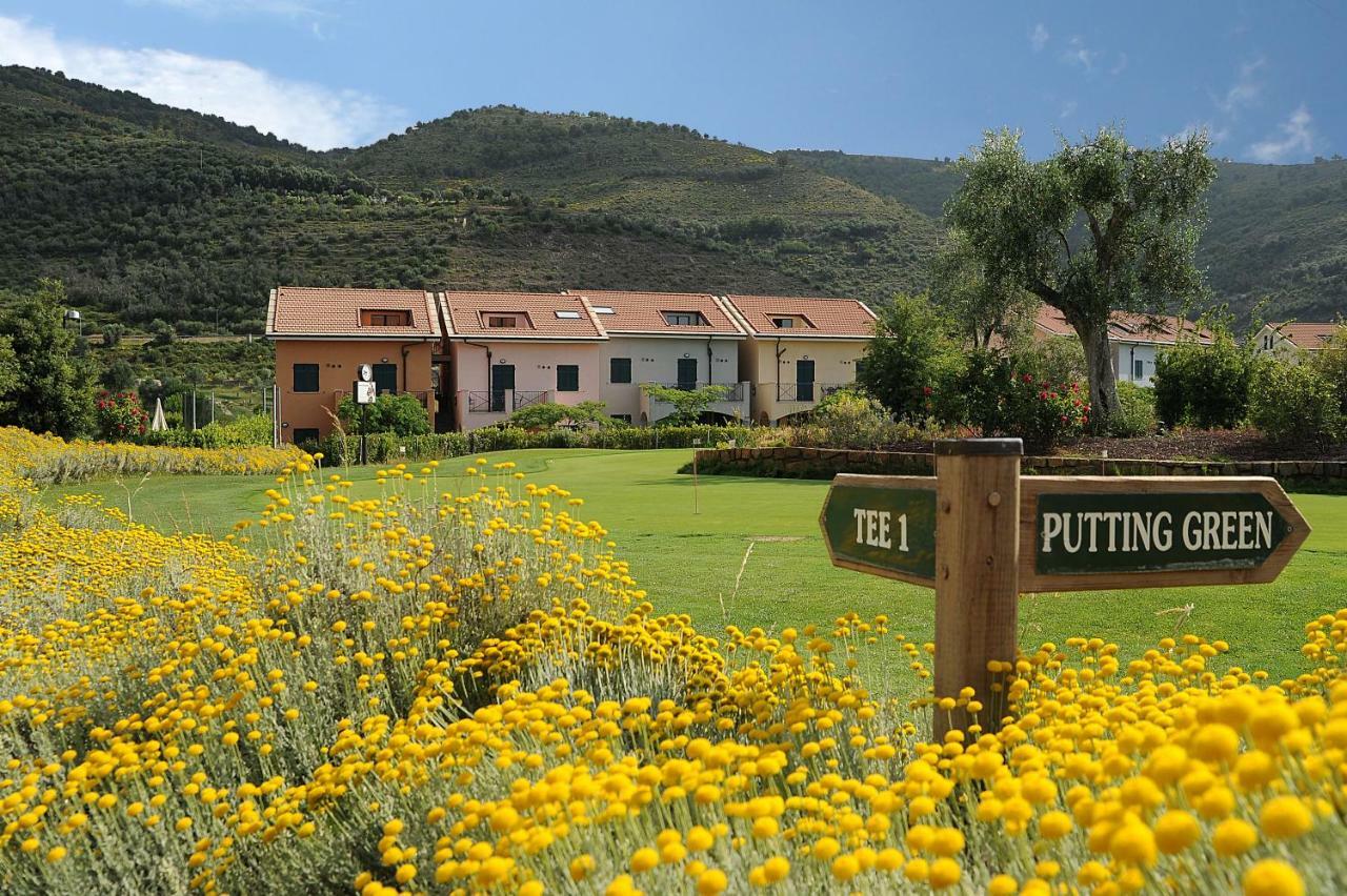 Castellaro Golf Resort Esterno foto