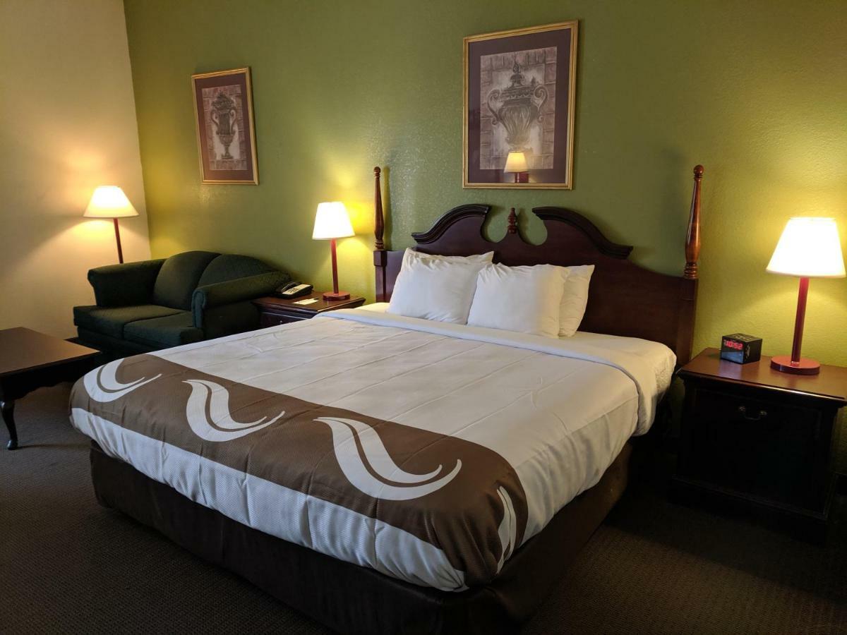 Quality Inn & Suites Thomasville Esterno foto