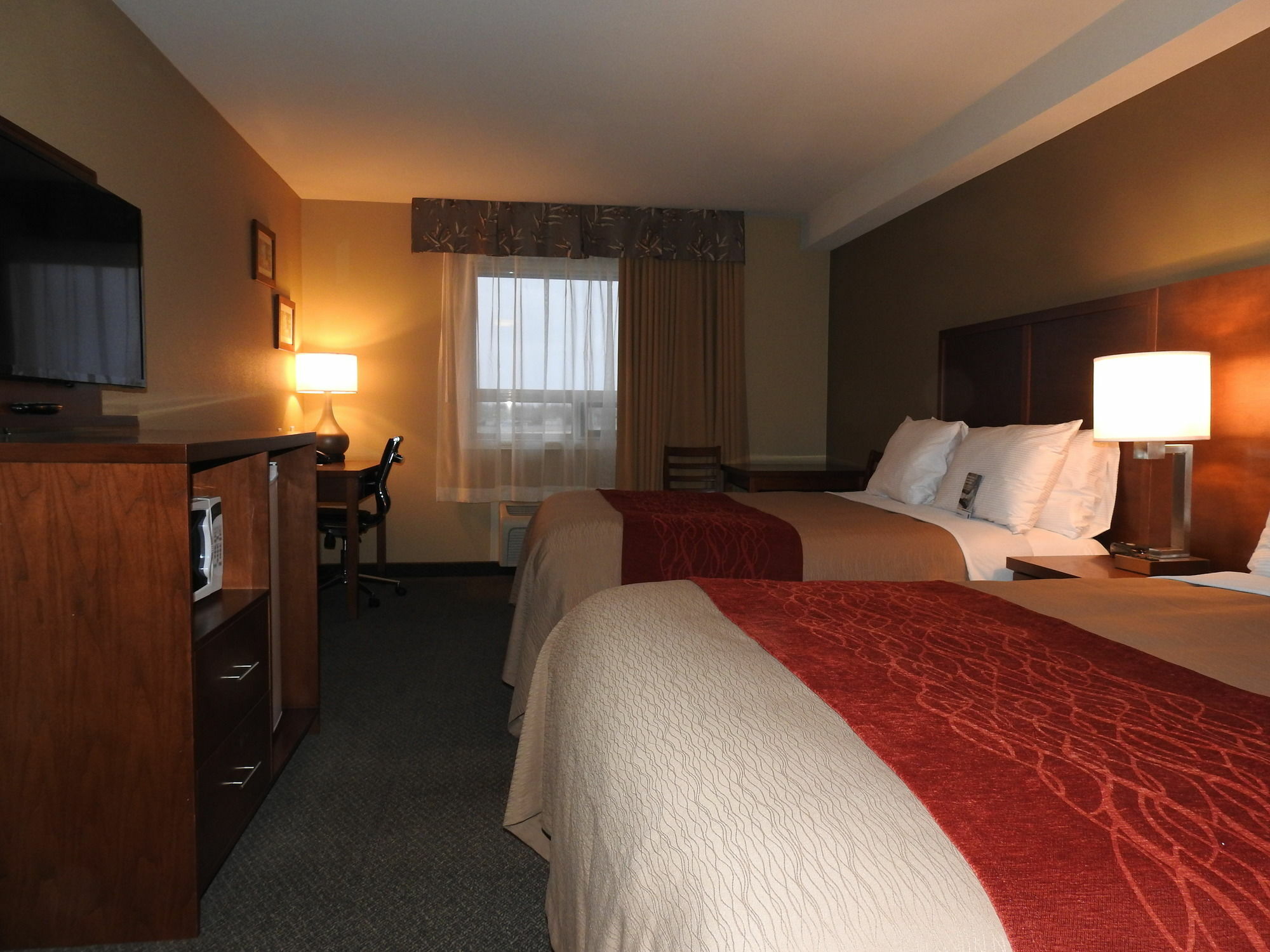 Comfort Inn & Suites Langley Esterno foto