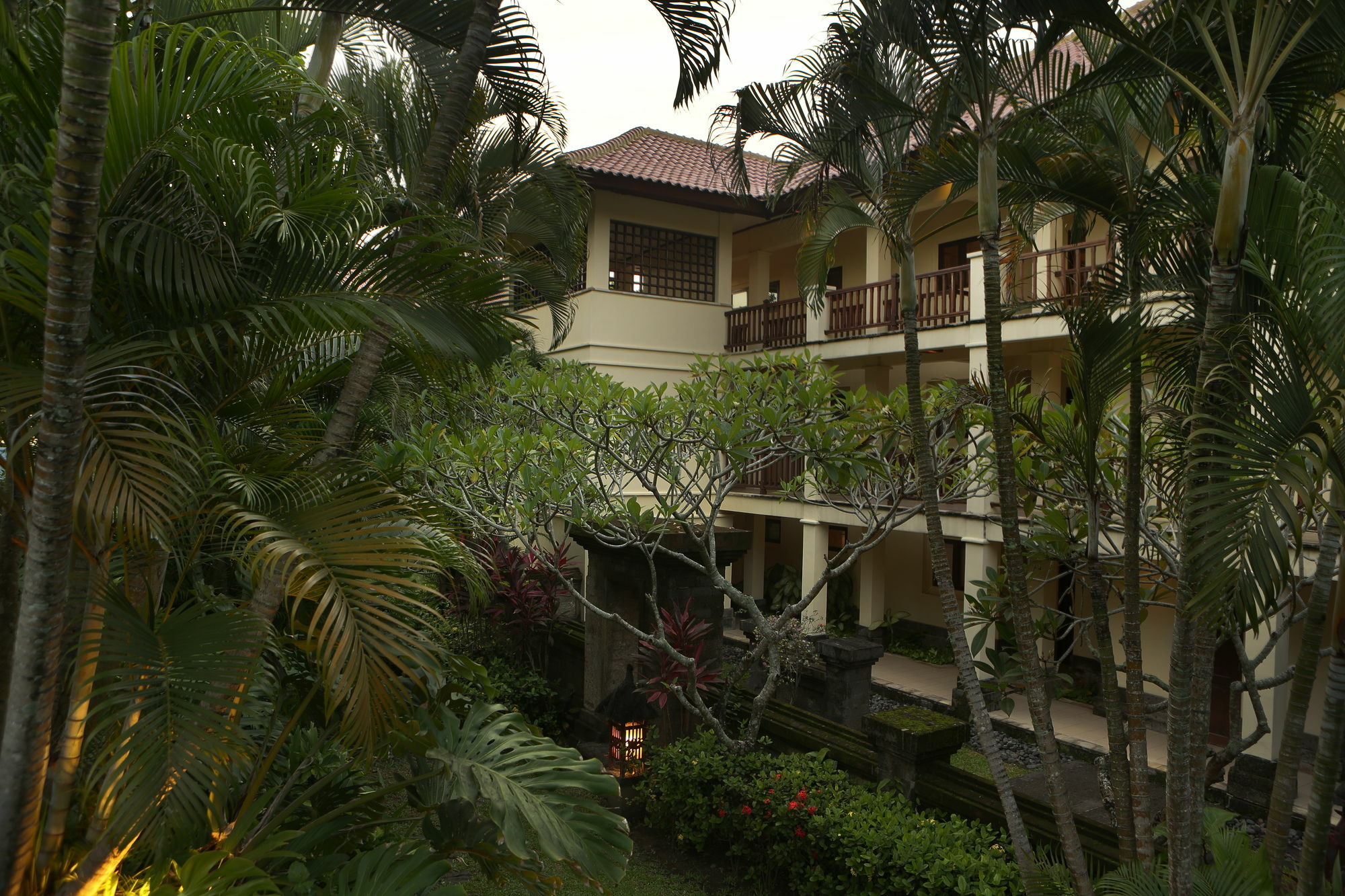 Nirwana Bali Apartment Selemadeg Esterno foto